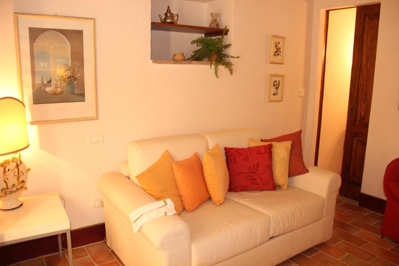 Apartamento Trilocale Nel Centro Storico Montemerano Exterior foto
